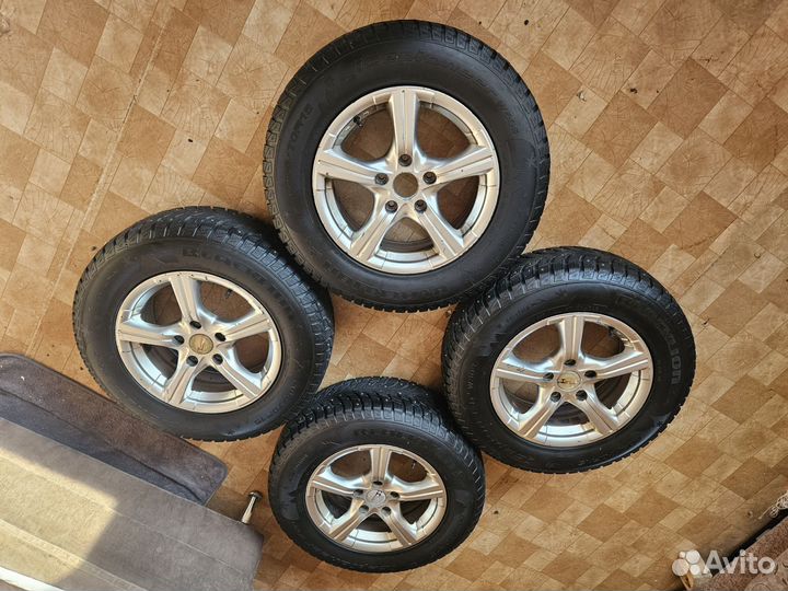 Колёса зимние шипованые на Литых Дисках 205/70/R15