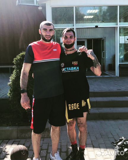 Тренер по кикбоксингу