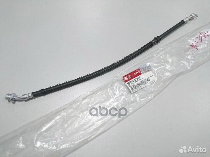 Шланг тормозной системы С фитингом 587324E600