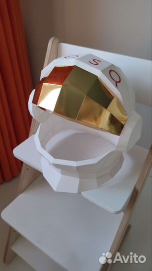 Шлем космонавта бумажный полигональный