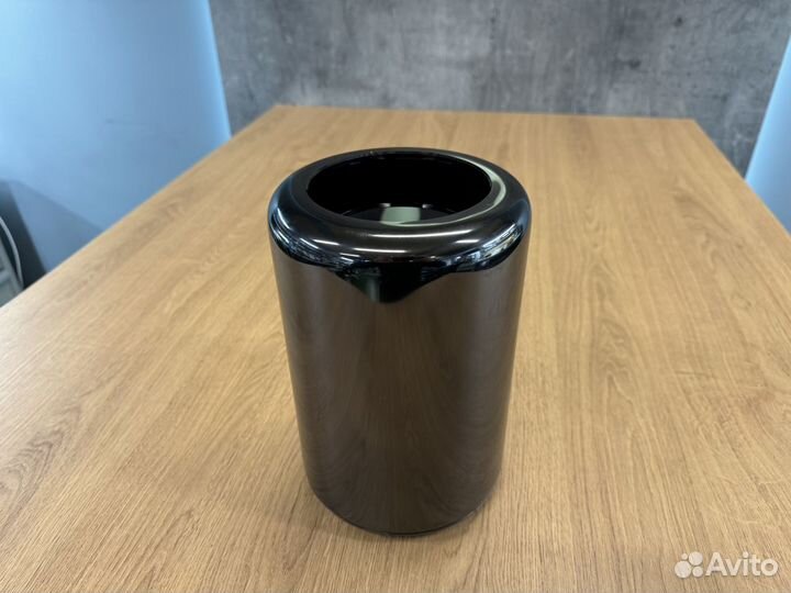 Apple Mac Pro Xeon E5 D500 32gb 512ssd