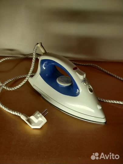 Утюг Elenberg 1200W