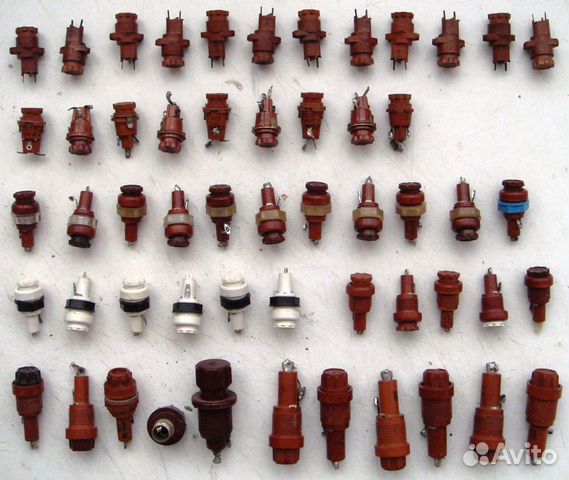 Держатель вставки плавкой, предохранителя