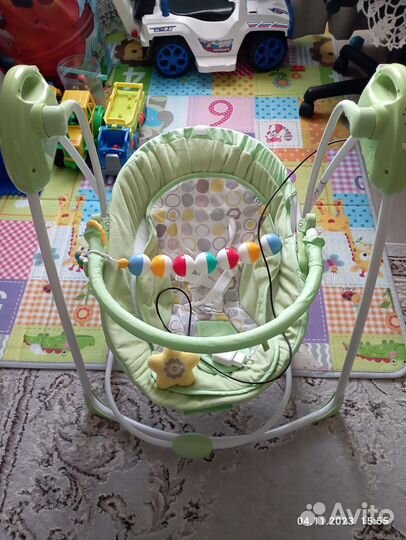 Детские электронные качели шезлонг