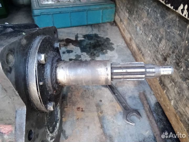 Кпп УАЗ 4 ступка буханка от 409 мотора вал 29