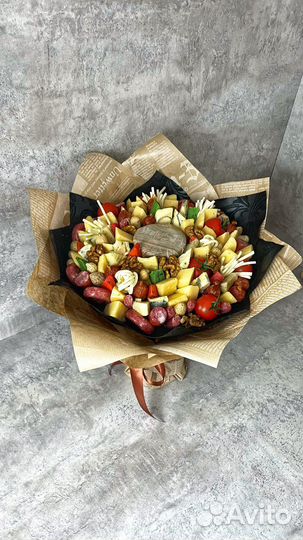 Сырный букет из сыра и орехов съедобный вкусный