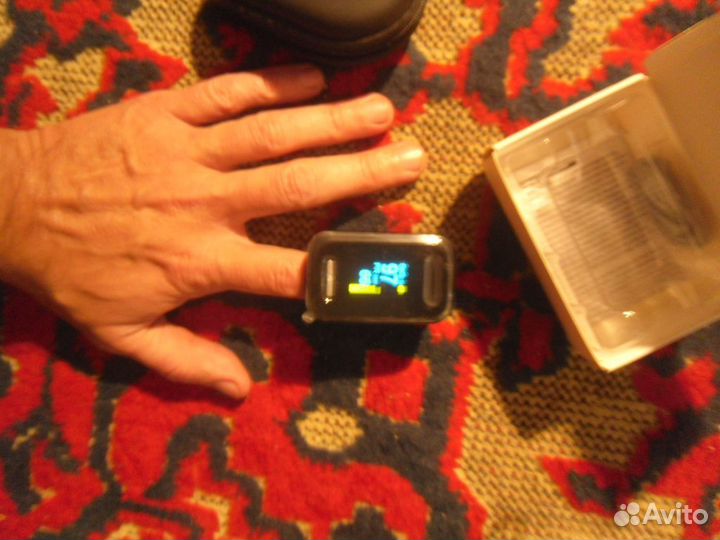 Пульсоксиметр новый с чехлом и батарейками