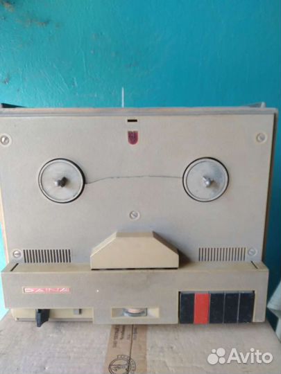 Катушечный магнитофон