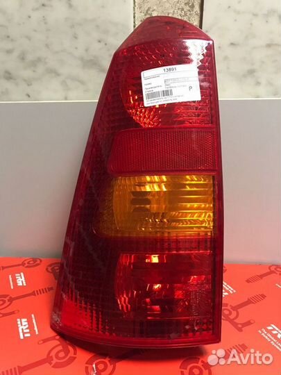Ford focus 1 задний левый фонарь