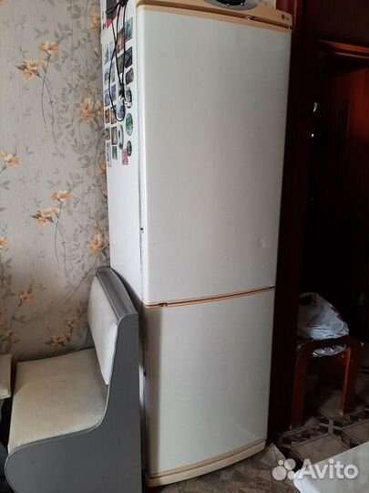 Холодильник LG