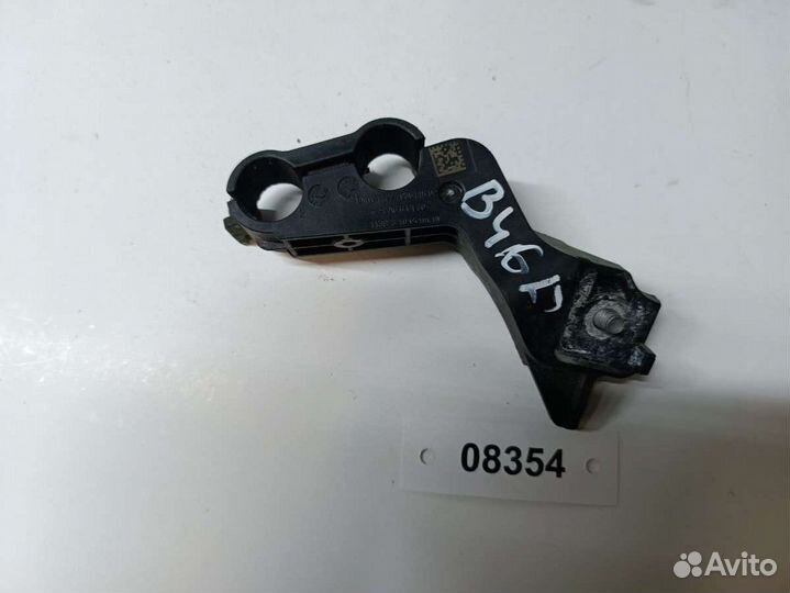 Кронштейн (крепление) BMW 4 G22/G23 17228699987,86