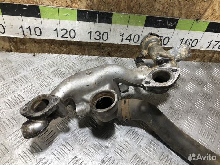 Корпус термостата Chrysler Sebring/dodge stratus 2