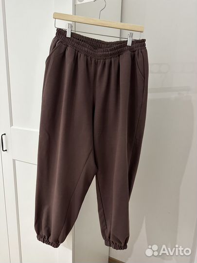 Спортивный костюм женский