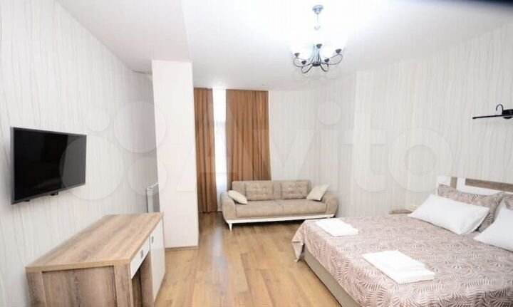 Гостиница, 1800 м²