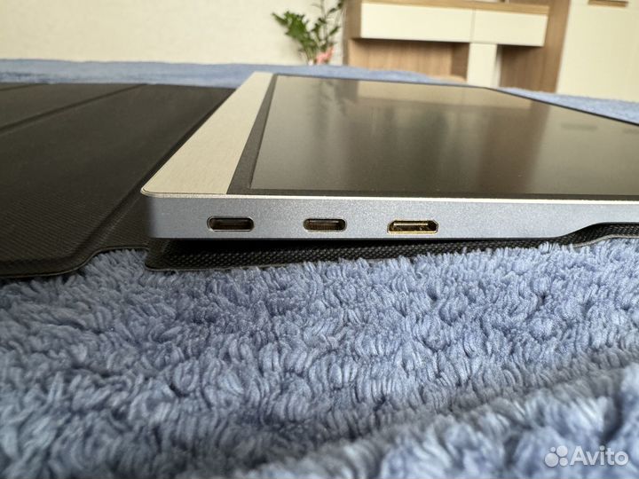 Портативный монитор 15,6 дюйма