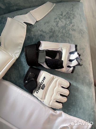 Кимоно и защита для девочки