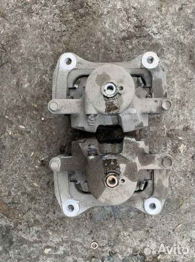 В наличии рычаг передней подвески для Киа Стингер