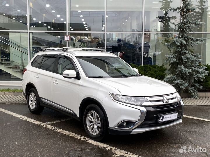 Mitsubishi Outlander 2.0 CVT, 2017, 194 475 км