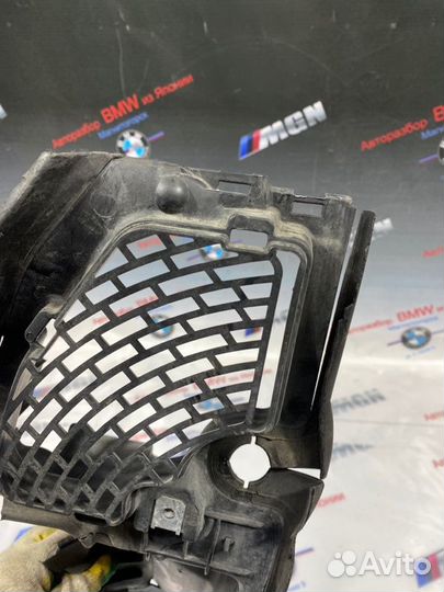 Воздуховод левый Bmw 5 E60 N52B25 2008