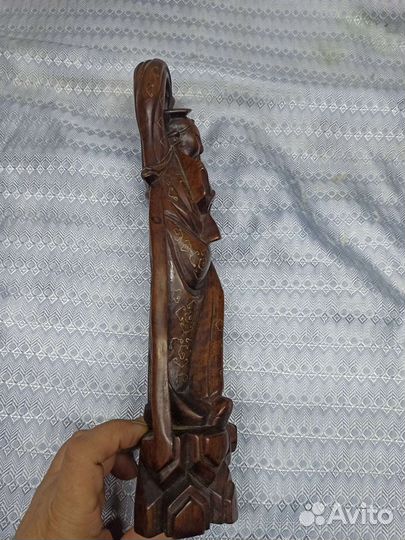 Старинная китайская статуэтка