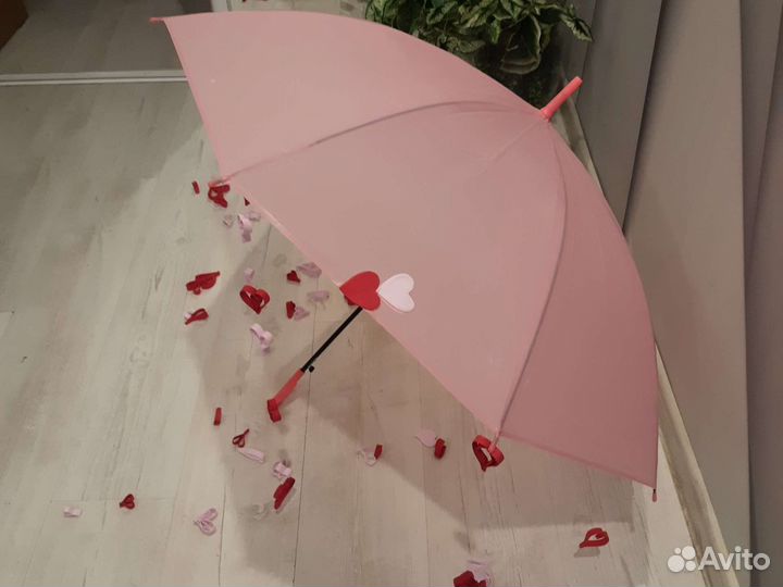 Зонтик с сердечками для фотосессии на 14 февраля