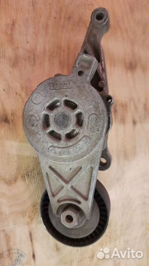 Натяжной ролик volkswagen t5