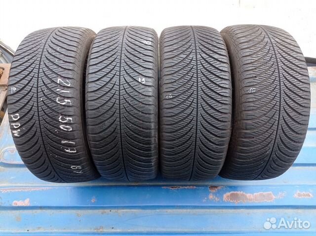 Goodyear Vector 4Seasons Gen-2 215/50 R17