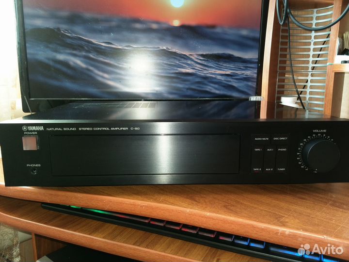 Предварительный усилитель Yamaha C-50