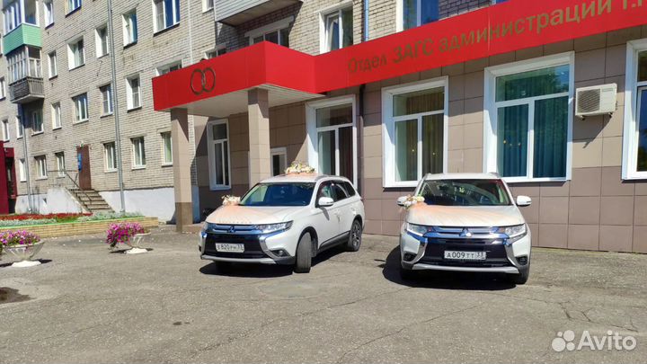 Украшения на свадебные машины