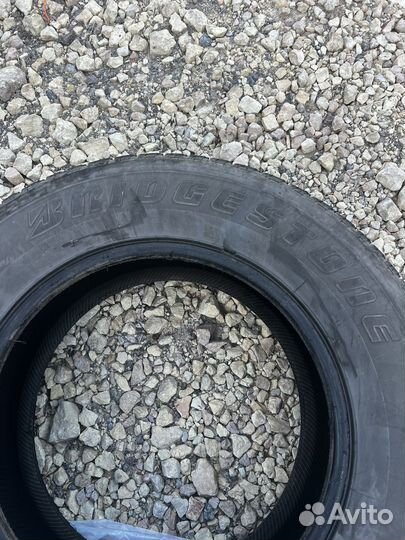 Bridgestone Dueler H/T 265/65 R17