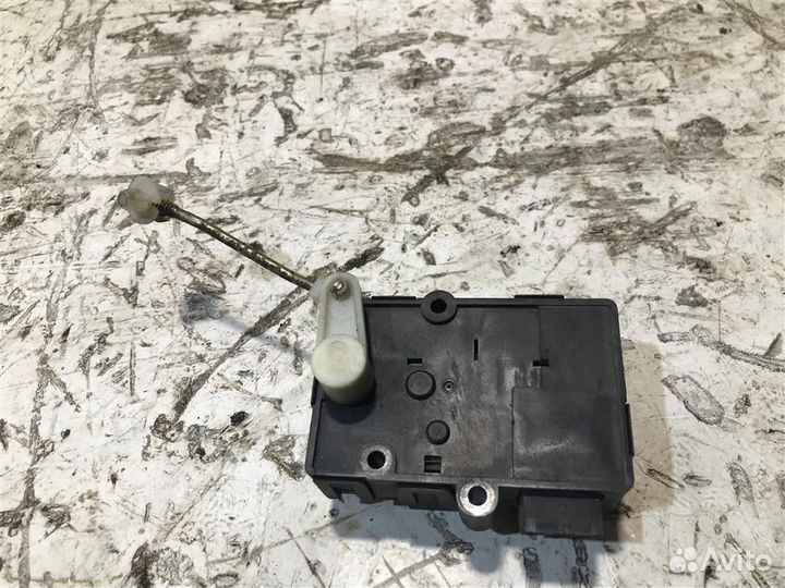 Моторчик заслонки печки Volvo S40 1995-1998