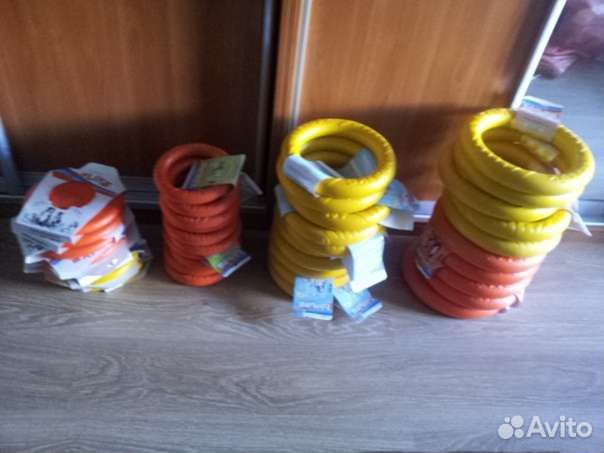 Игрушки - мячи, фризби, пуллер