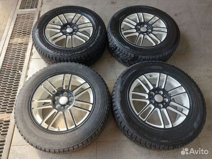 Комплект зимних колёс R17 Nokian Hakkapelitta 8