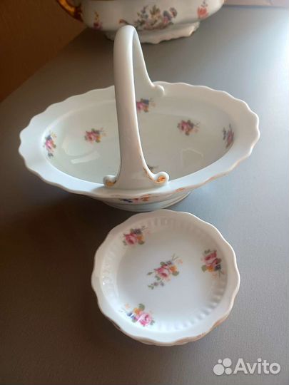 Ваза для конфет + 4 роз. Bohemia антиквар фарфор