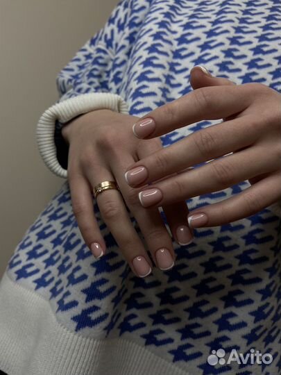 Маникюр педикюр