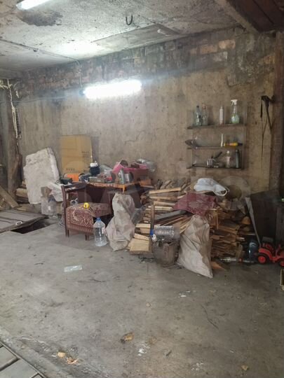 Гараж, > 30 м²