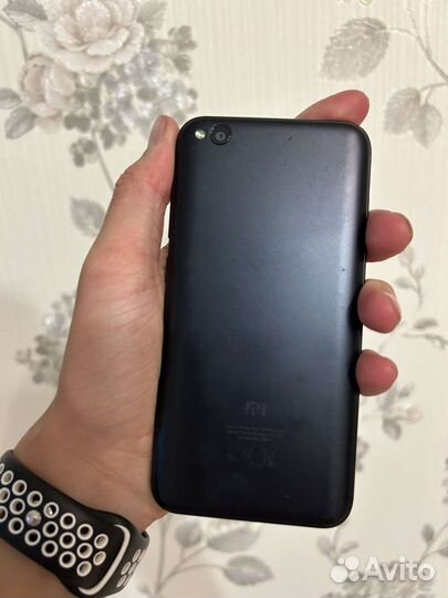 Телефон Xiaomi Redmi Go