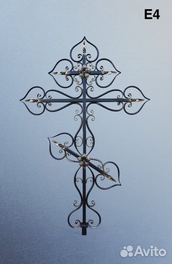 Кованый крест из метала
