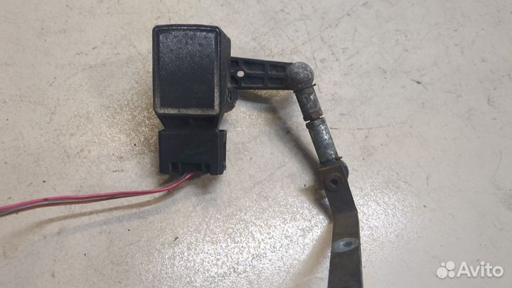 Датчик подвески левый передний Mercedes R W251 2005