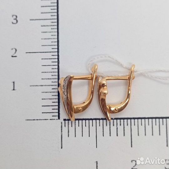 Серьги с синтетическим камнем Золото