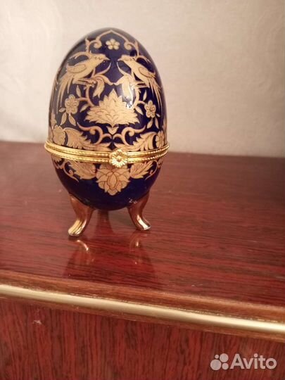Сувенирное яйцо под 