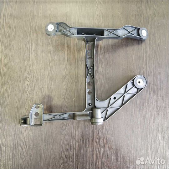 Кронштейн крепление птф правый Dodge RAM 2013-2018