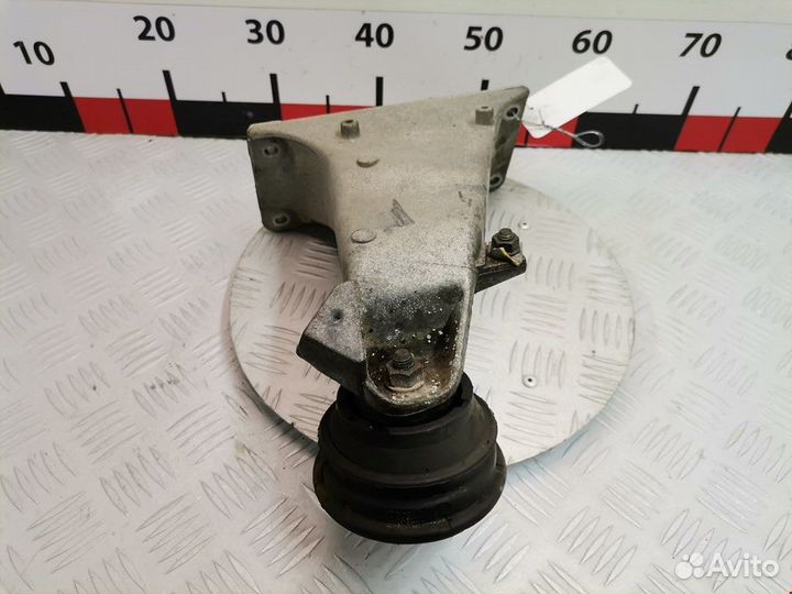 Кронштейн двигателя BMW 5 E39 2000 22116753362