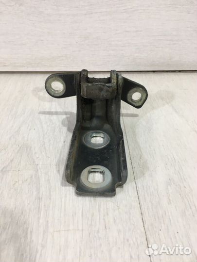 Петля двери chevrolet cruze 1.8 мт седан
