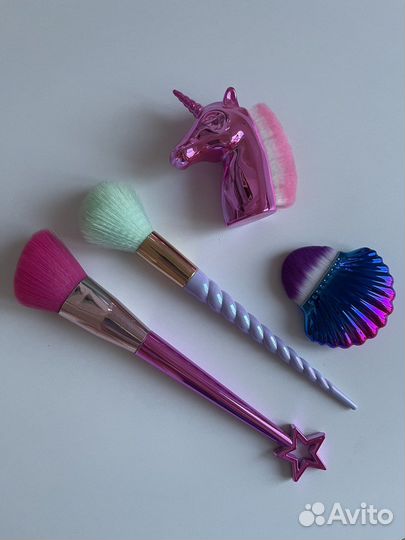 Кисти для мыкияжа необычные, красивые