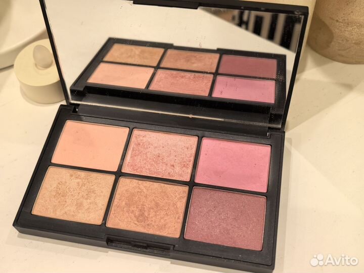 Палетка румян nars