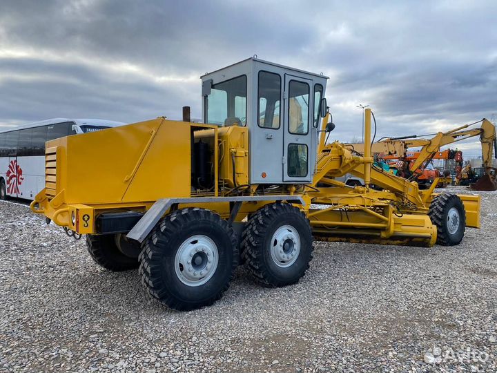 Автогрейдер ЧСДМ ДЗ-122, 2014