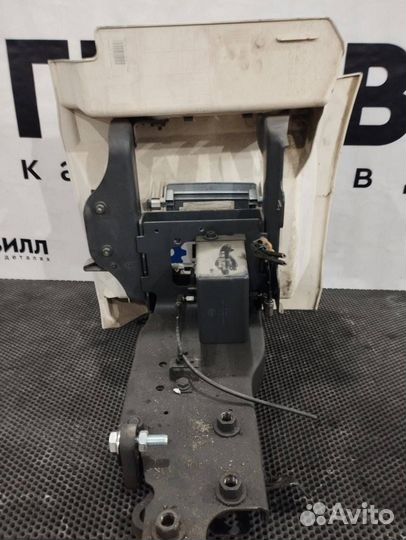 Корпус подножки правый Mercedes Actros MP4