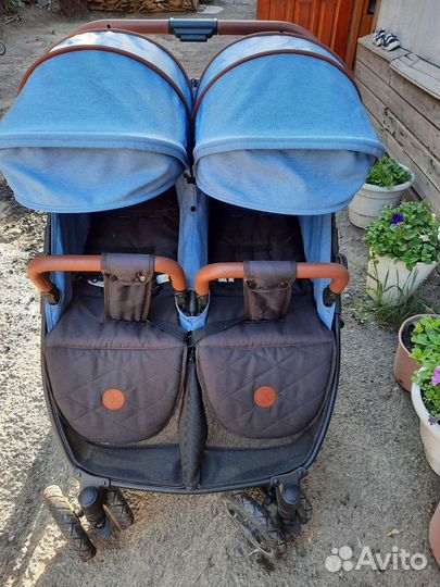 Коляска для двойни