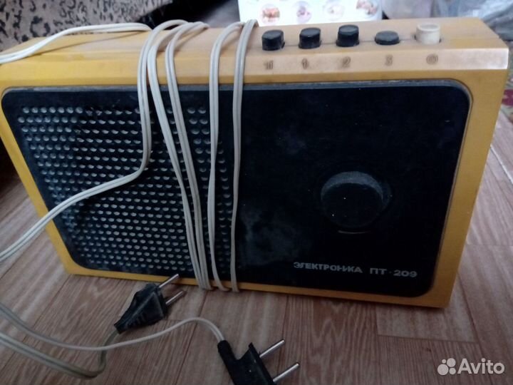 Трехпрограмное радио